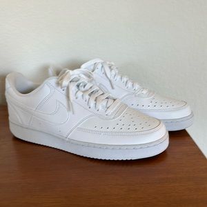 9.5 Women’s White Nike Sneakers - Brand New